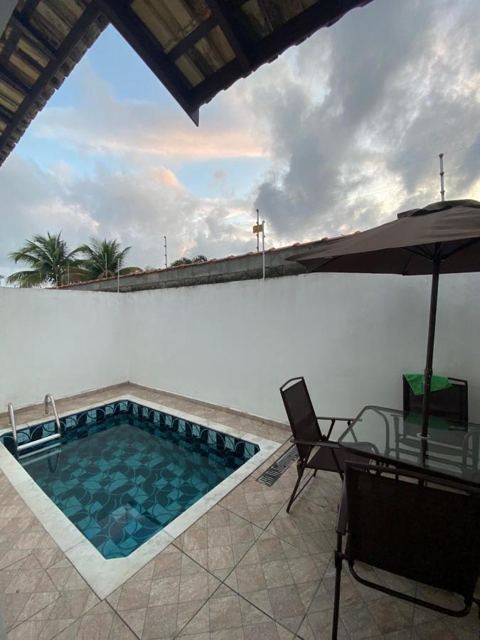 Casa Com Piscina E Churrasqueira - Lindissima! Итаньяэн Экстерьер фото